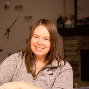 Meet your Posher, Cassandra